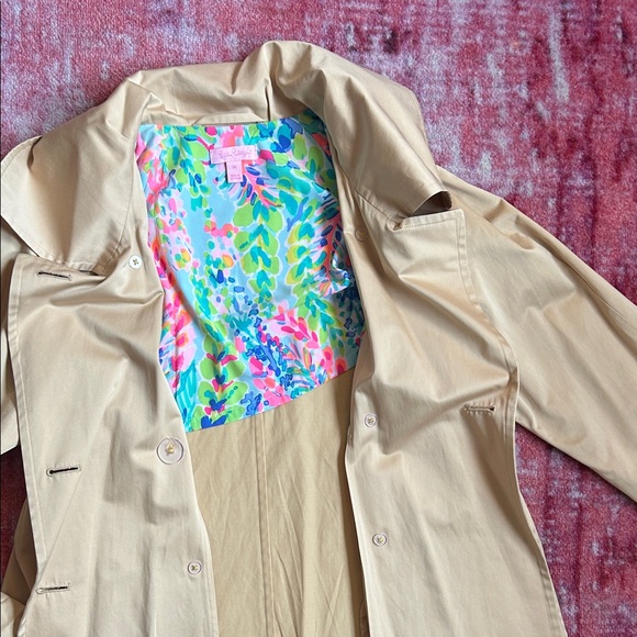 Lilly Pulitzer Tan Trench Coat - Picture 5 of 5